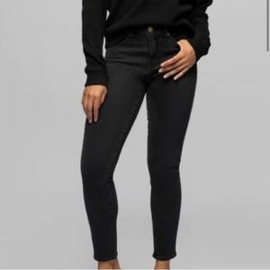 HOLLISTER SUPER SKINNY BLACK DENIM JEANS